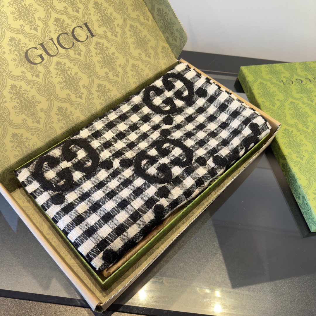 Gucci Black & White Check Scarf